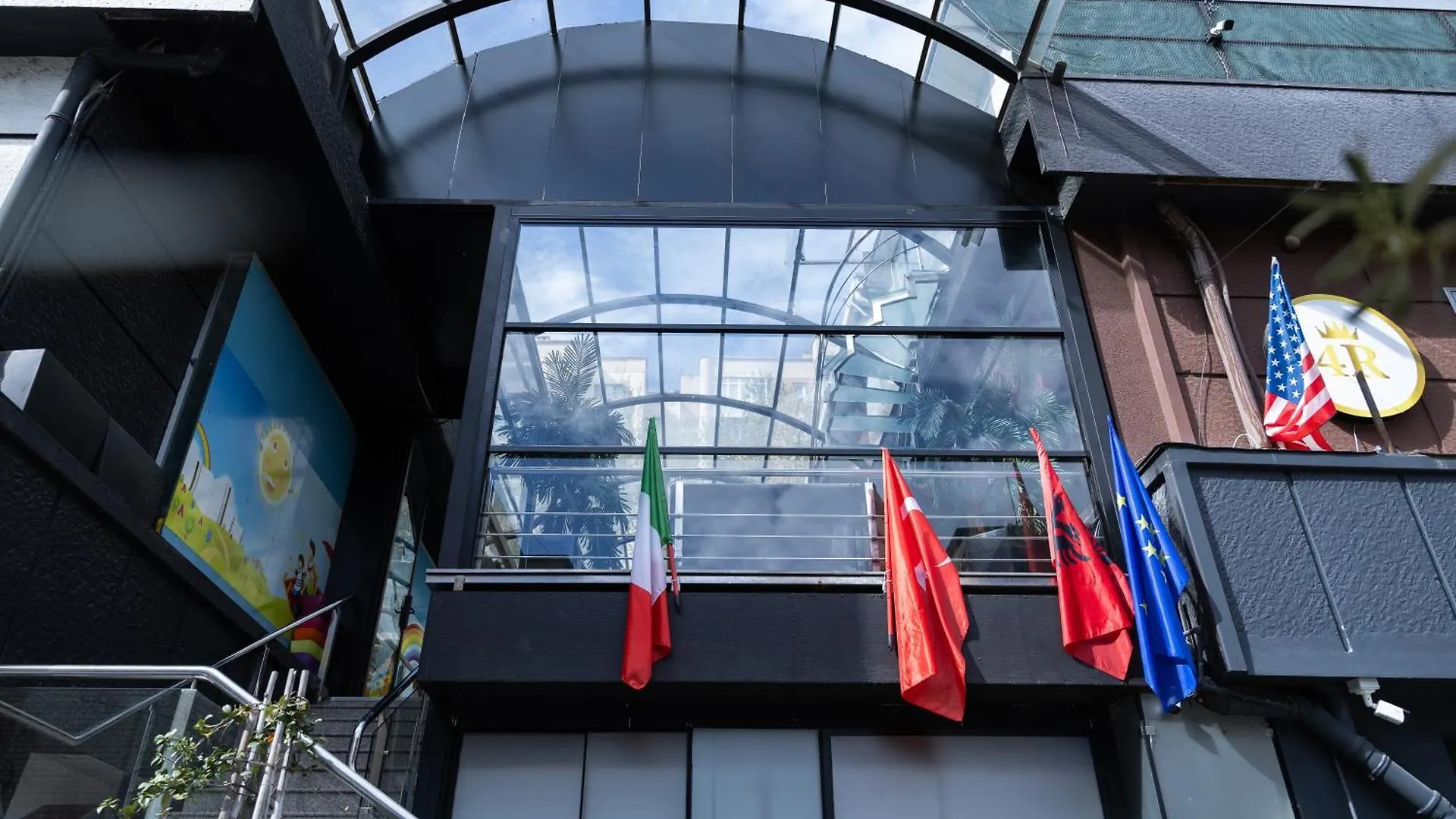 4R Colombo Hotel Tirana