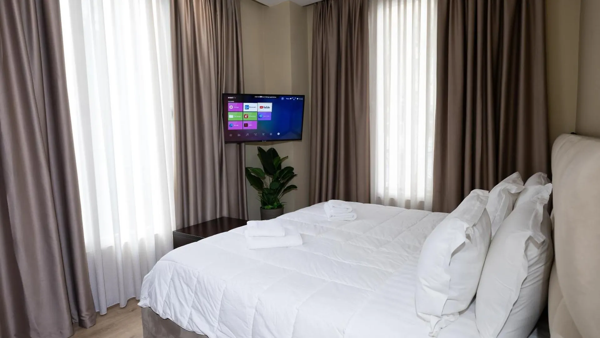 4R Colombo Hotel 地拉那