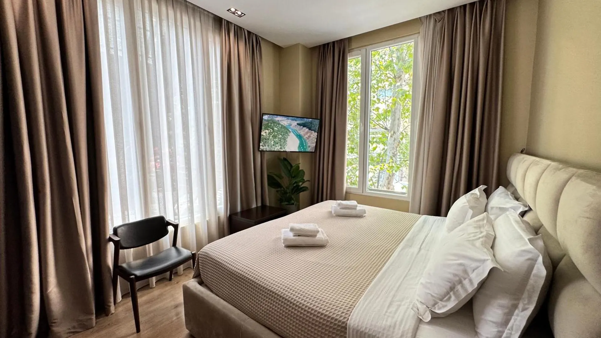 4R Colombo Hotel 地拉那 阿尔巴尼亚